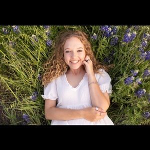 Meet your Posher, Alyson